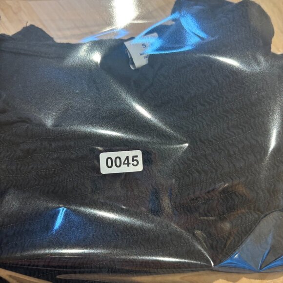 Old Navy Smocked Black Ruffle Tank Size Small Boho Breathable Whimsy - Picture 8 of 8